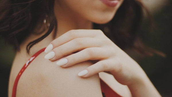 How To Maintain Healthy Nails 