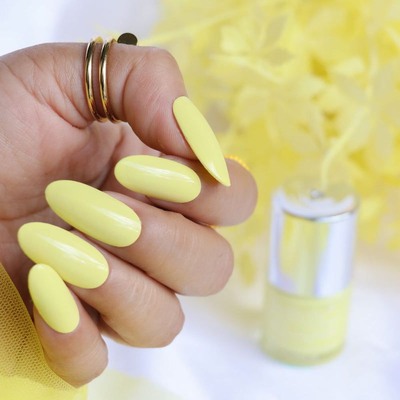DeBelle Gel Nail Lacquer Lemon Tart (Lemon Yellow), 8ml