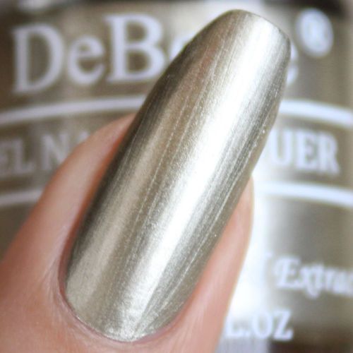 A special look with DeBelle gel nail color Rustique Gold on your nails. Available at DeBelle Cosmetix online store.