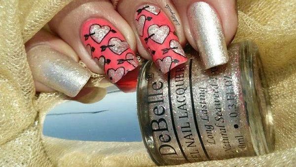 8 Cute & Easy Valentine's Day Nail Art Designs Ideas - DeBelle Cosmetix Online Store
