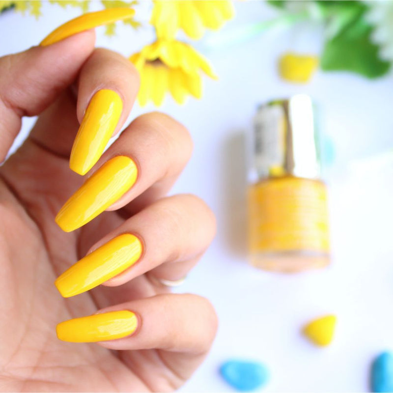 DeBelle Gel Nail Lacquer Caramelo Yellow - (Bright Yellow Nail Polish), 8ml