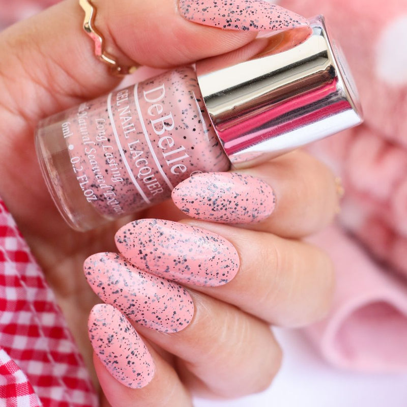 nail polish for beach vacation, nail polish for solo trip, nail polish that work with fake nails, no makeup look nail polish 