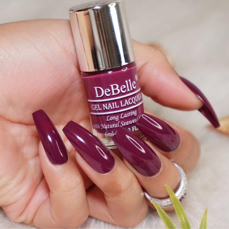 pigmented finish nail polish that lasts upto 7 days, non yellowing nail polish , 