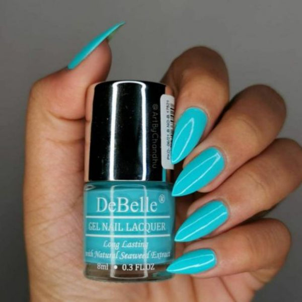 Engagement photo shoot nail color,Nail polish for graduation,Nail polish for job interview 
