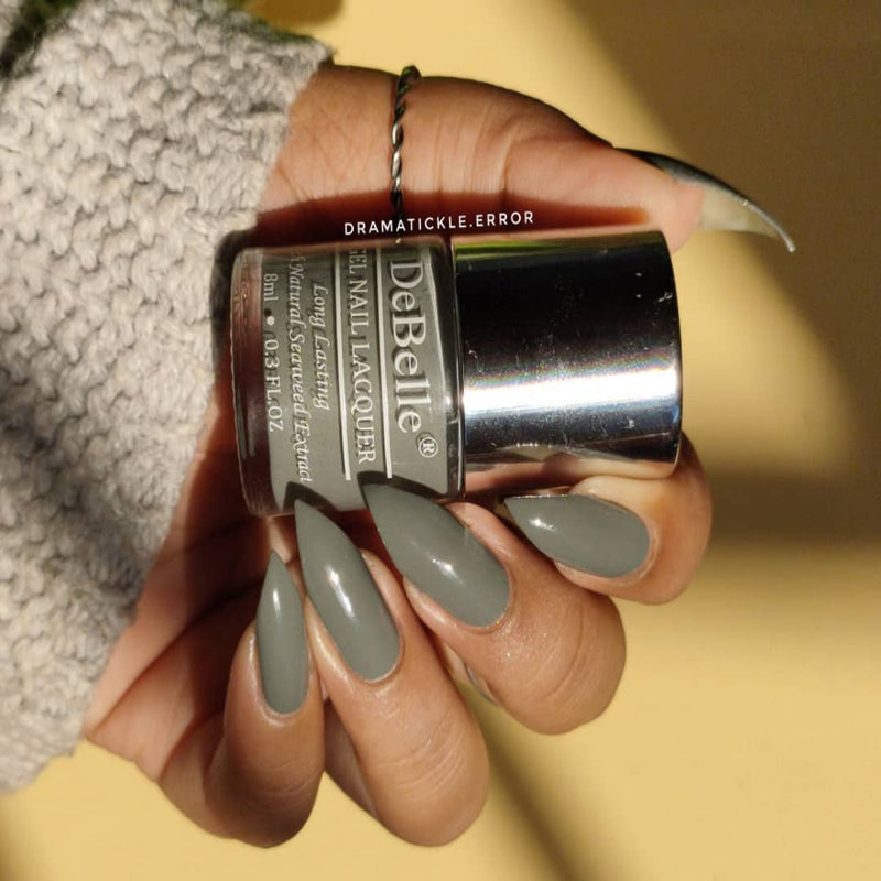 Nail polish for dark skin,New nail polish trends ,Best affordable nail polish ,Prefect nail color to flaunt for any occasion.
