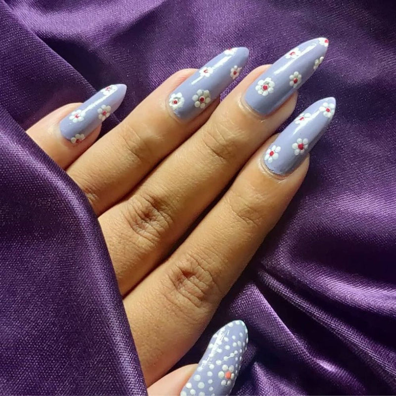 Nail polish with self leveling formula, nail polish that can be used to create best nail arts 