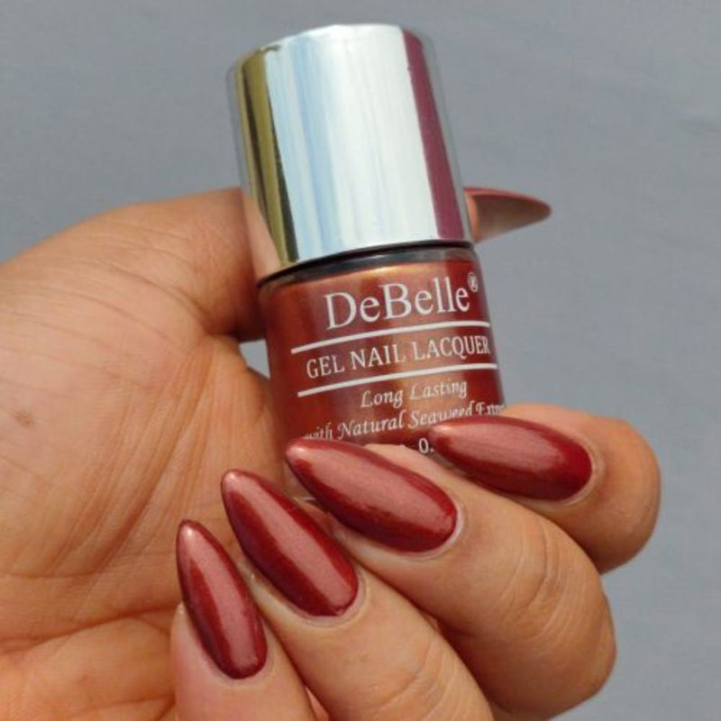 nail polish with self leveling formula, nail polish for graduation, nail polish for sendoff. 