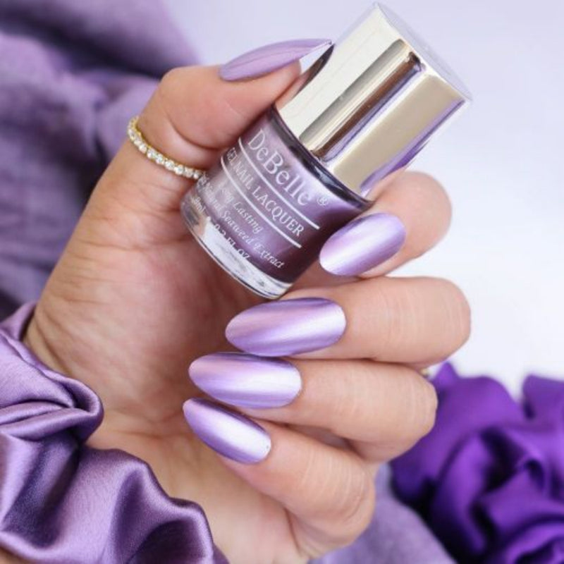 trendy nail polish, nail polish that make your nails center of attraction, each collection is a blend of glitter, metallic and dual tones. 