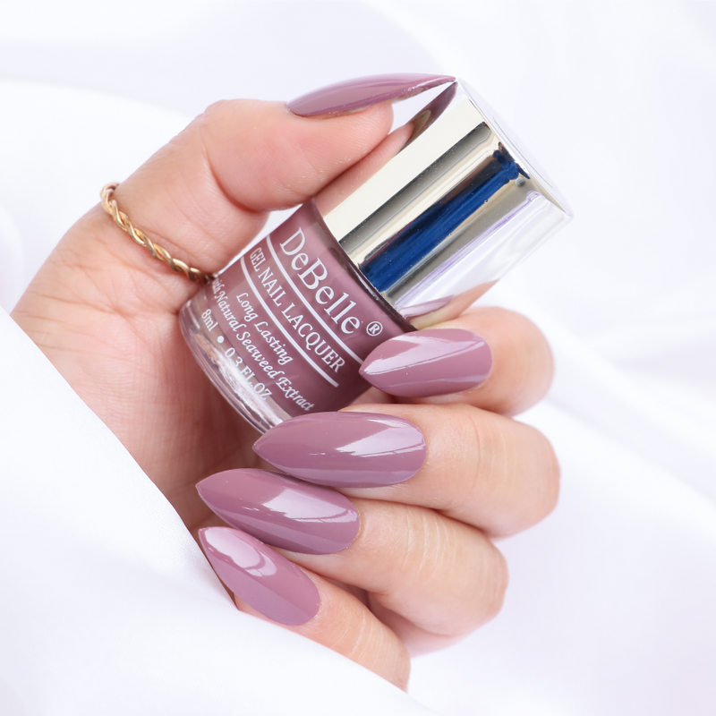 Nail polish that prevent nails from turning yellow,High quality nail polish ,Nail polish that promote the health of the nails
