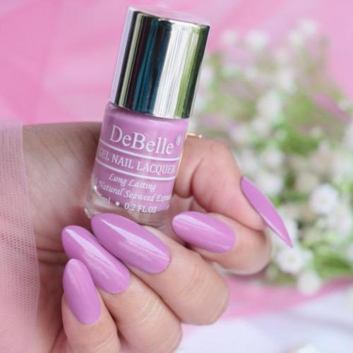 Pretty nails with DeBelle gel nail color Flamboyant Florina. Shop online at DeBelle Cosmetix online store