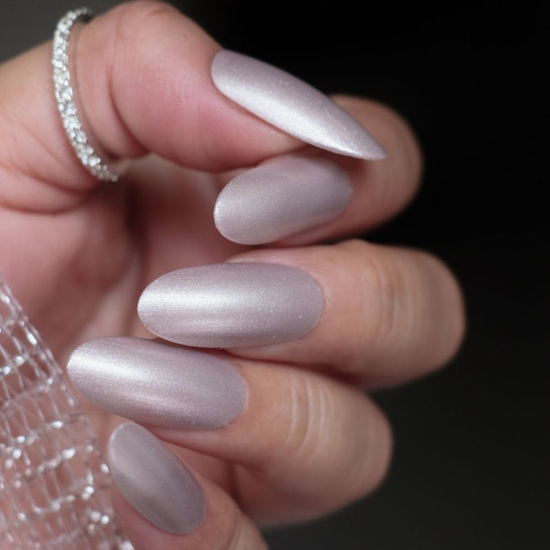 DeBelle Gel Nail Lacquer Little Mermaid(Metallic Pearl Pink with Silver), 8ml