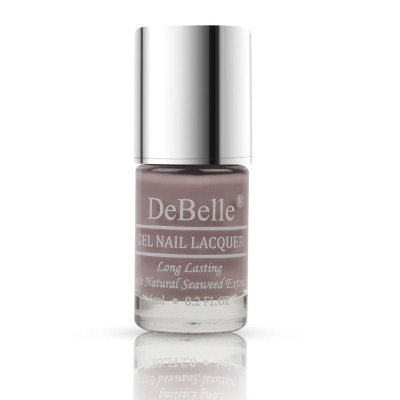 First date nail polish ,Engagement photo shoot nail color ,Nail polish for graduation

