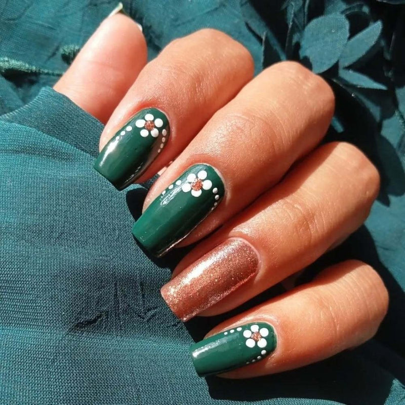 DeBelle Gel Nail Lacquer Hyacinth Folio - (Bottle Green Nail Polish), 8ml