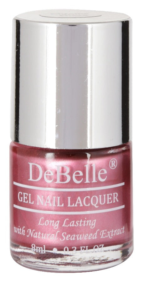 Alluring nails with DeBelle gel nail color Chrome Glaze the pink shade with a metallic sheen. This vegan shade is available at DeBelle Cosmetix online store.
