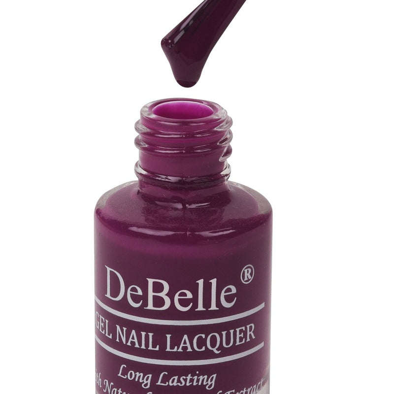 Flaunt your nails painted in this dark magenta DeBelle gel nail color Carolyn Charisma and get bouquets of compliments. Buy this vegan , cruelty free , non toxic nail color at DeBelle Cosmetix online store,.