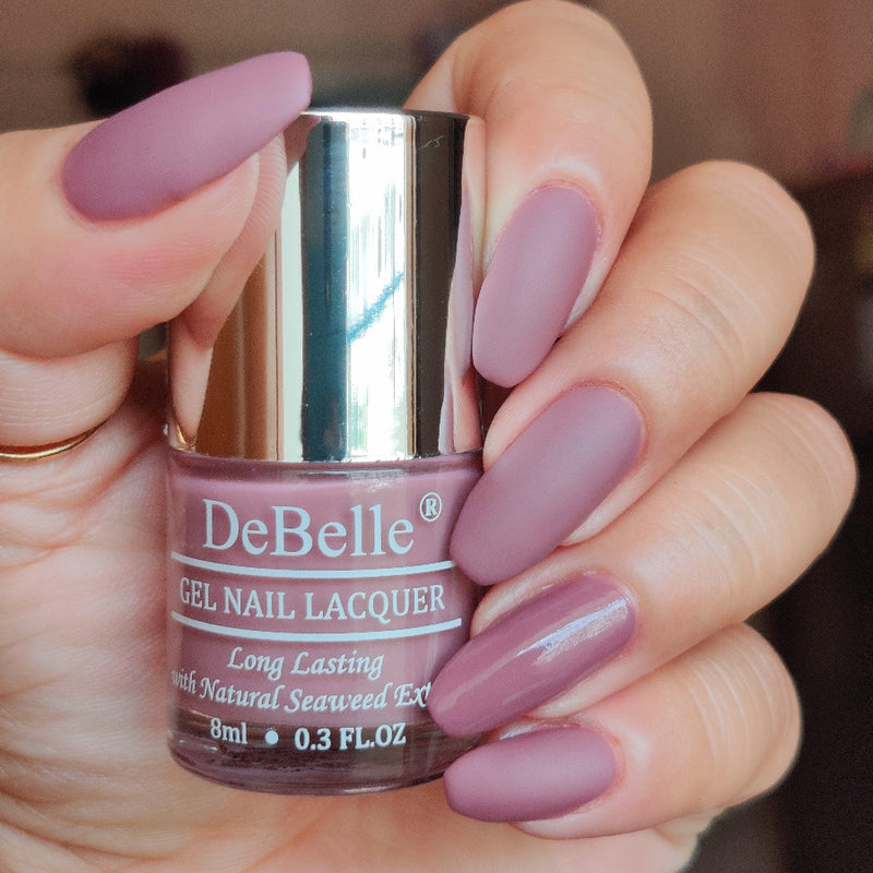 The elegant mauve at yoyr nail tips with DeBelle gel nail color Majestique mauve. Shop online at DeBelle Cosmetix online store.