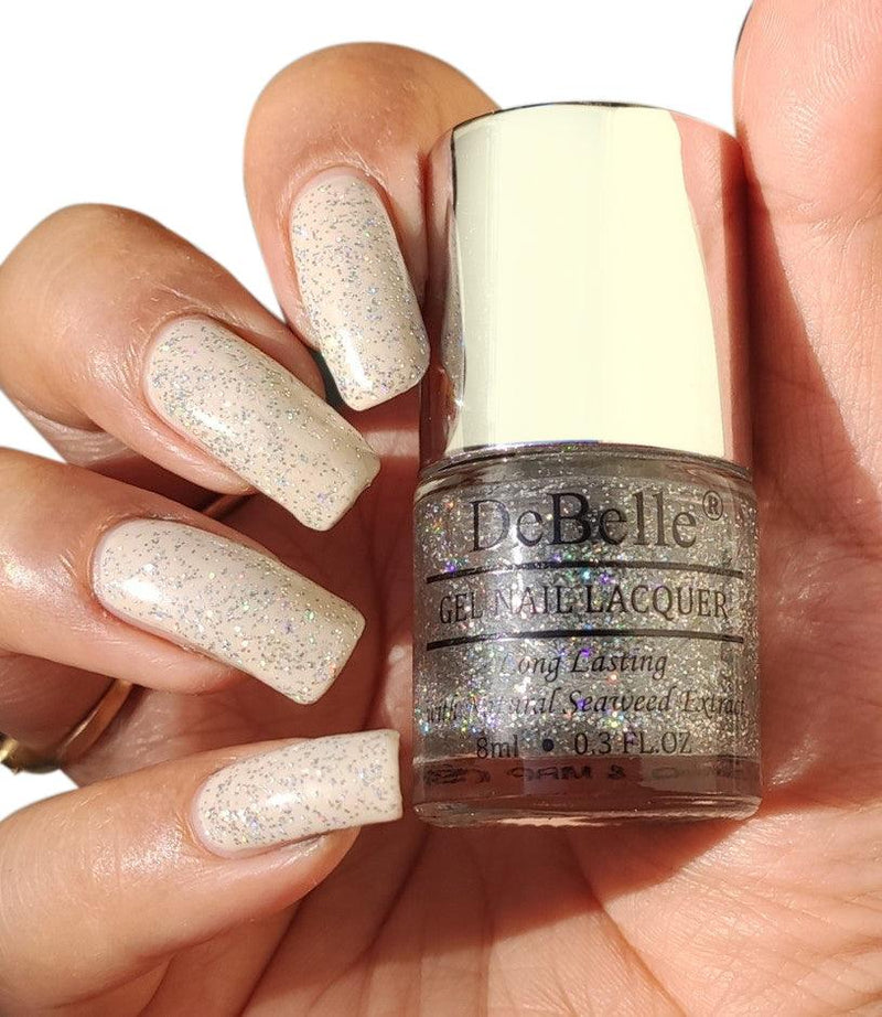 Shimmery nails with DeBelle gel nail color Shimmer Top Coat.Available at DeBelle Cosmetix online store.