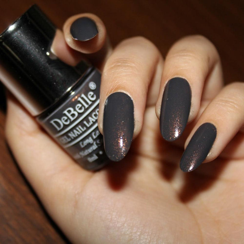 give an exclusive look for your nails with DeBelle   grey shade with the copper specks. Buy this DeBelle gel nail color  Copper Glaze at DeBelle Cosmetix online store with COD facility.