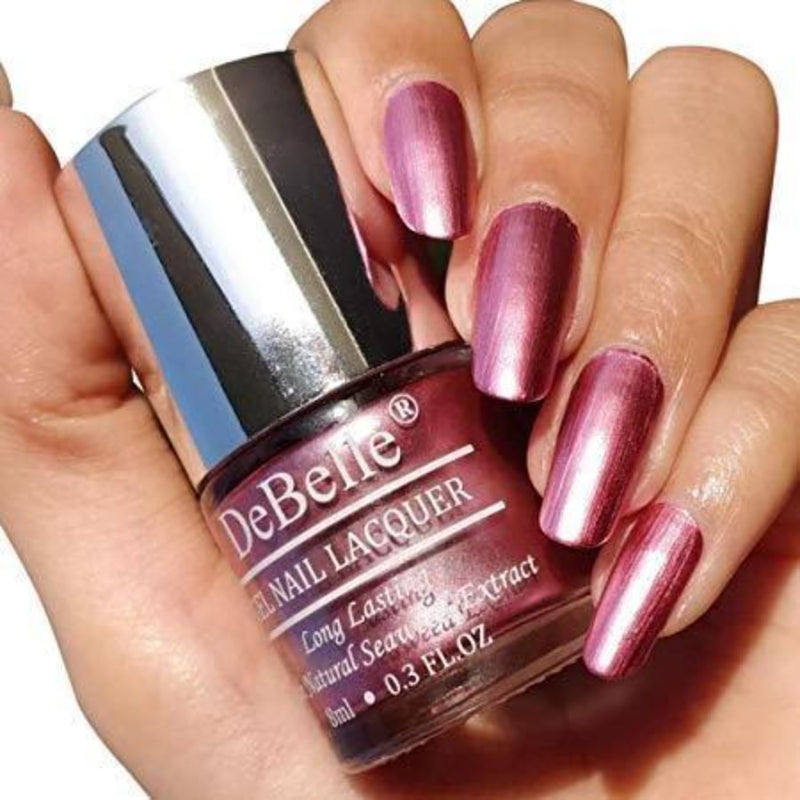  Shine in pink  with this beautiful pink glossy shade Chrome Glaze a Debelle Gel Nail  Paint. Buy this heads turning nail enamel at DeBelle cosmetic online store.