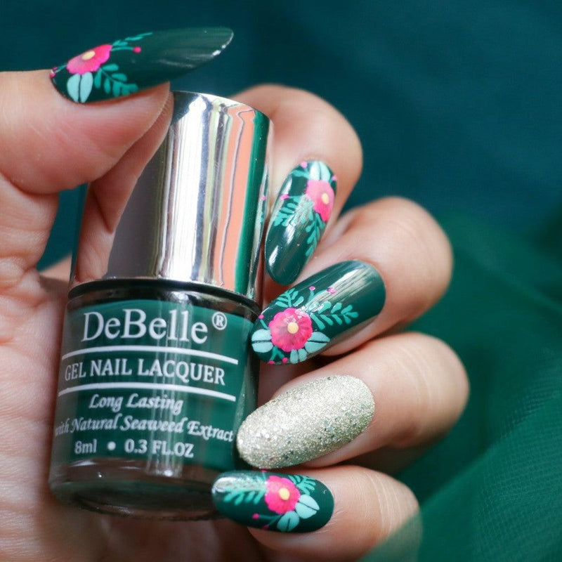Manicured nails with DeBelle gel nail color Hyacinth Folio.This shade enriched with hydrating seaweed extract is available at Debelle Cosmetix online store.