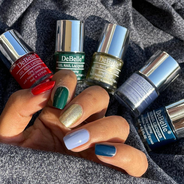 Nail colors with sheer elegance.Gift your charming girlfriend with this combo for Christmas and sweep her off her feet.Buy at Debelle Cometix online store.