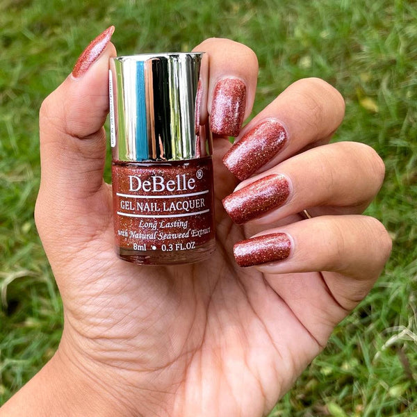 Get your favourite shades of pink ,blue, mauve or any other color all under one roof at debelle Cosmetix Online store.Gift your loved ones with these nail colors and be appreciated.